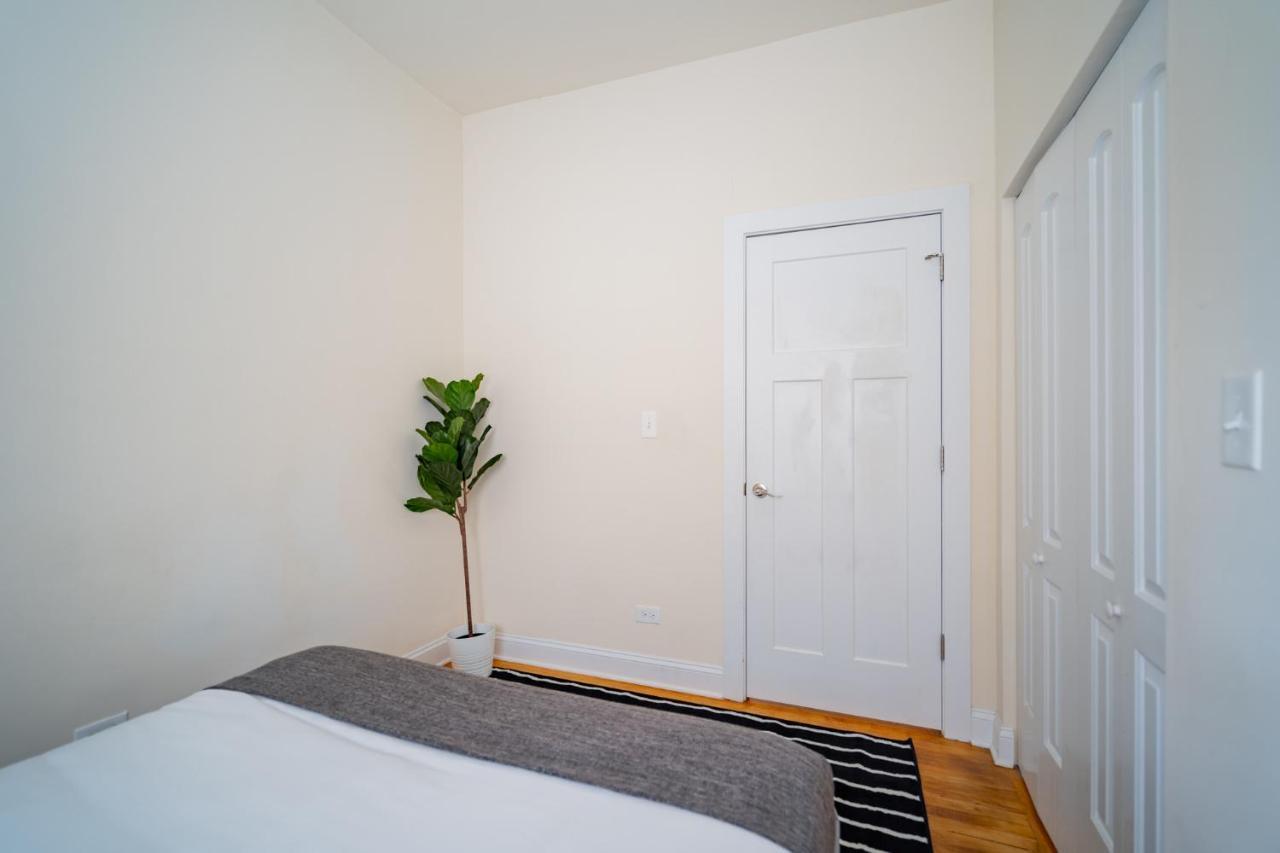 3-bedroom Gem With In-unit Laundry - Lawndale 1 & 2 Rep *